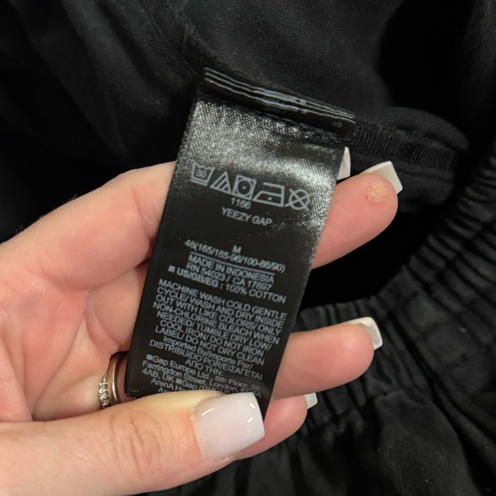 YEEZY X GAP SATEEN UNRELEASED CARGO PANT BLACK - Picture 8 of 12